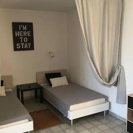 Meuble Classe 2 Etoiles - 30m² グレウー・レ・バン
