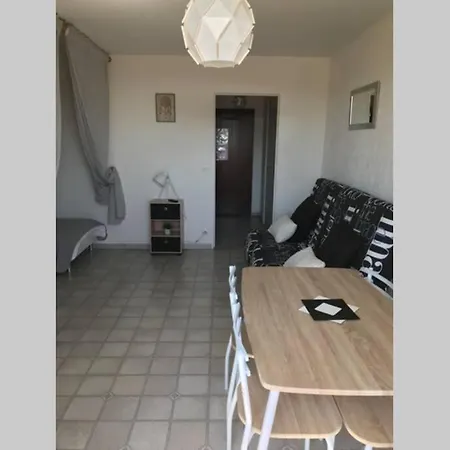 Meuble Classe 2 Etoiles - 30m² *