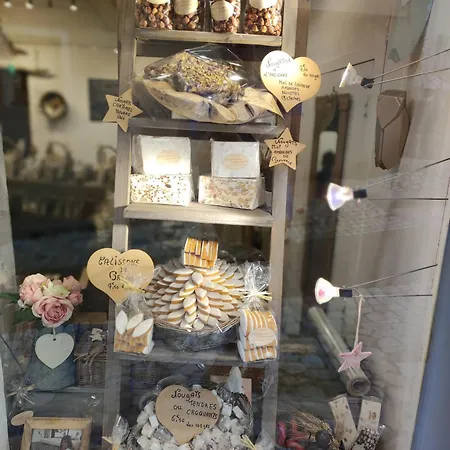 Meuble Classe 2 Etoiles - 30m² * Gréoux-les-Bains