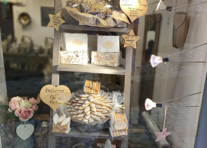 Meuble Classe 2 Etoiles - 30m² * Greoux-les-Bains