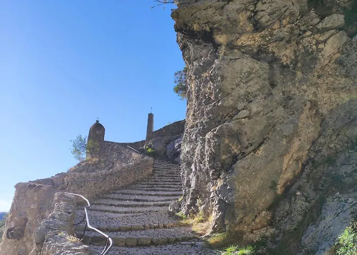 Meuble Classe 2 Etoiles - 30m²